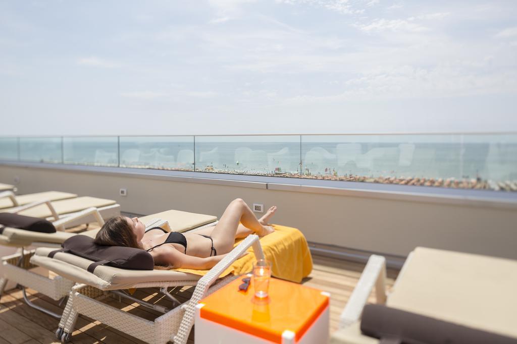 Hotel Ambassador Bibione Exterior photo