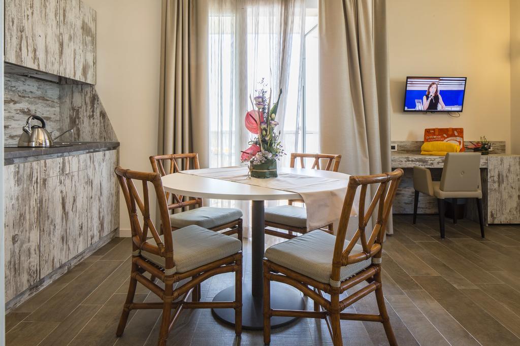 Hotel Ambassador Bibione Exterior photo